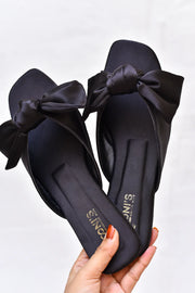 Black Bow Flats