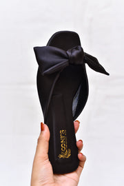 Black Bow Flats